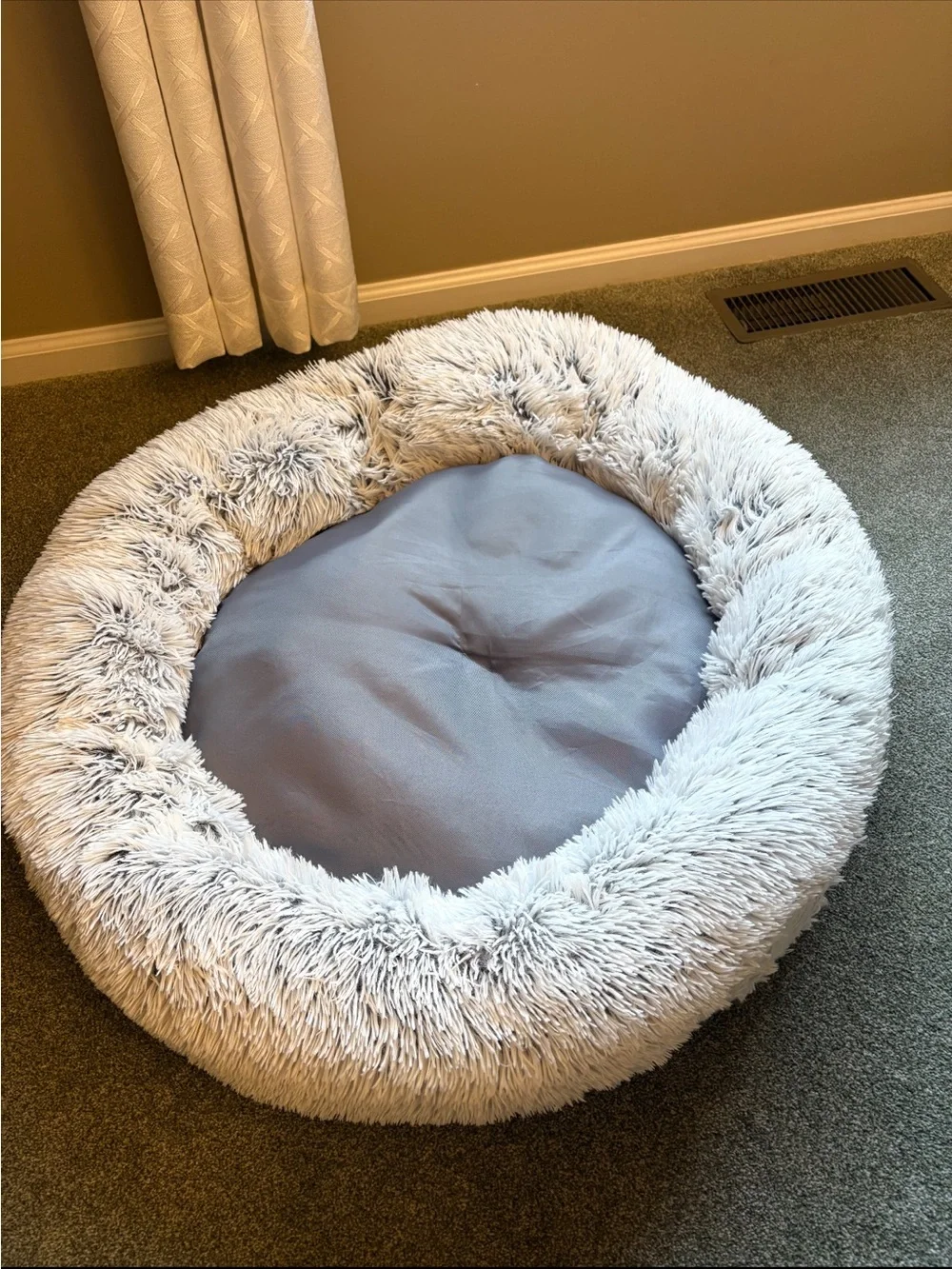 Cozy Plush Round Dog Bed - Light Gray Faux Fur